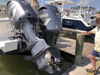 2019 V8 350 Outboard 