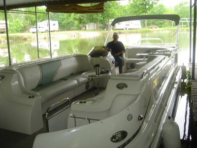 JC Triton 260 